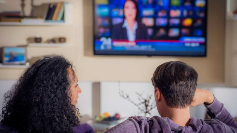 Concerned parents reading news about Trump autism announcement and pregnancy risks